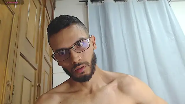 russthiago Live XXX Chat
