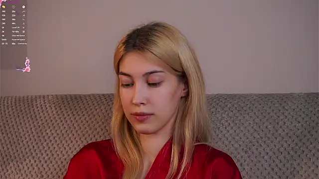 AngelicRice Adlı Modelin Canlı XXX Sohbeti