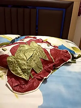 Tanha18 লাইভ XXX চ্যাট