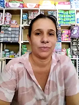 MIA-LARIOS Adlı Modelin Canlı XXX Sohbeti