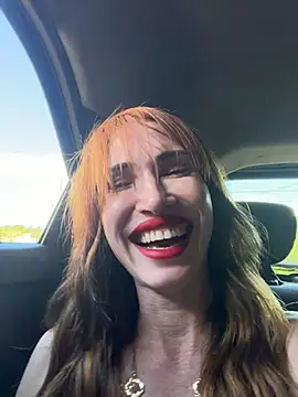 Irresistible24 – Live XXX-chat