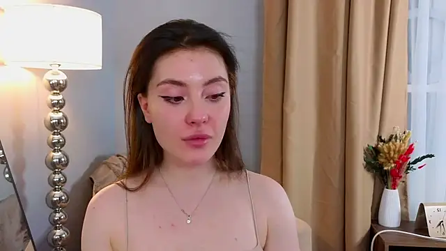 KimiFivePlus Chat XXX in diretta