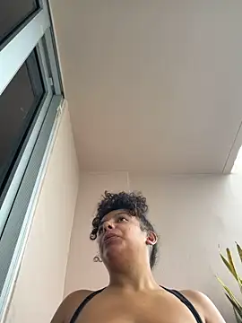 Chat +18 de allybluee777 ao vivo