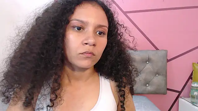 Little18Doll 라이브 XXX 채팅