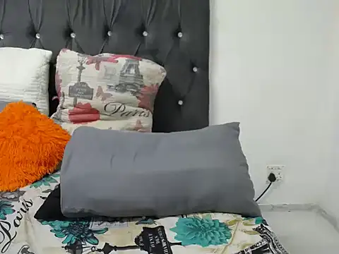 BootySoYummyX Live XXX-Chat
