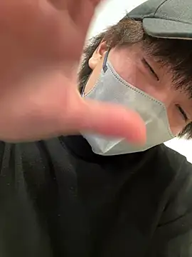 CHROME-kun925 在線直播表演