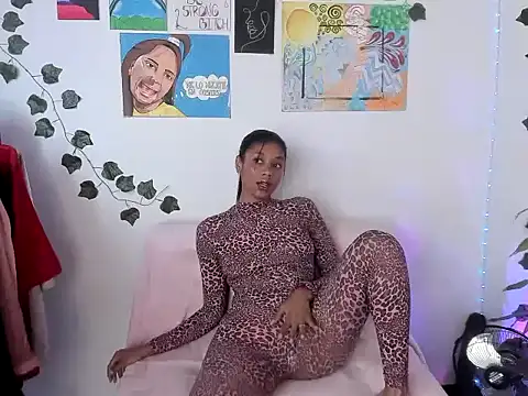 ElectraaJoness live XXX chat