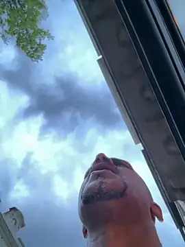 LeDukx webkamerás műsora