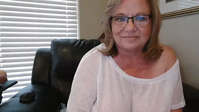 Chat XXX ao vivo de BustyAnnie