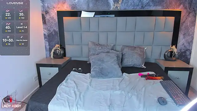 Your_Lady_Milf Adlı Modelin Canlı XXX Sohbeti