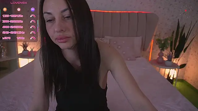 KristiiMax Adlı Modelin Canlı XXX Sohbeti