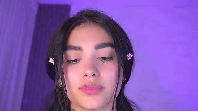 katy_rioss Adlı Modelin Canlı XXX Sohbeti