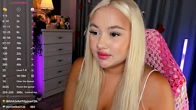 _Loneve__ Chat XXX in diretta