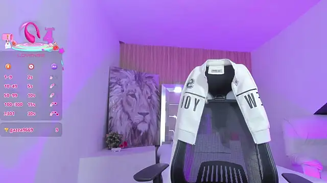 KarelyMitchelのライブXXXチャット