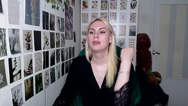 CapriScorpion Webcam show