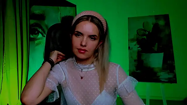 Chat +18 de AliceSmite ao vivo