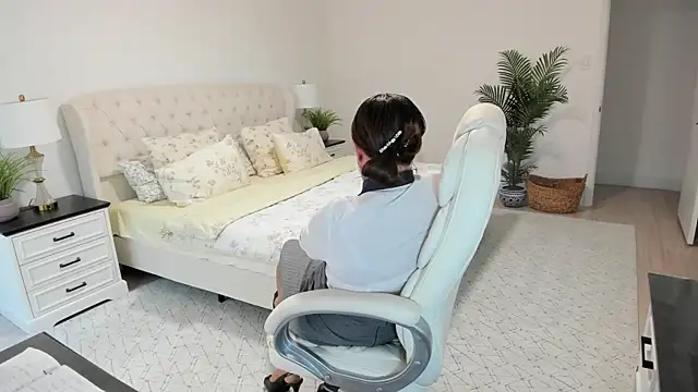 Vika73 লাইভ XXX চ্যাট