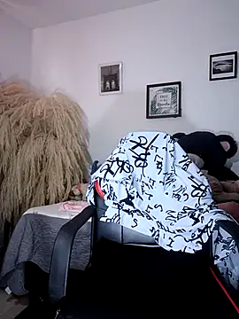 แชท XXX สดของ KarinRoss