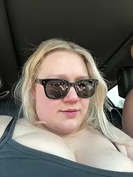 PiggyRose – Naživo XXX chat