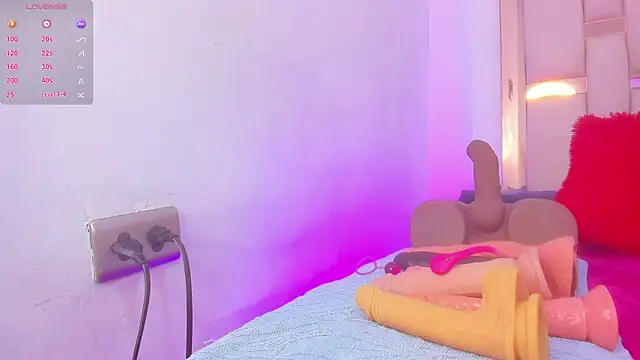 Chat +18 de Alexandraholms ao vivo