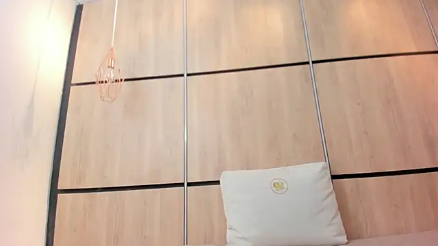 ikia_lopez_ লাইভ XXX চ্যাট