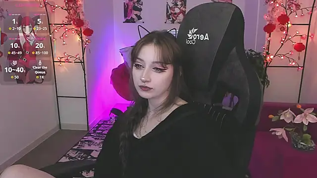 LiliLunaのライブXXXチャット