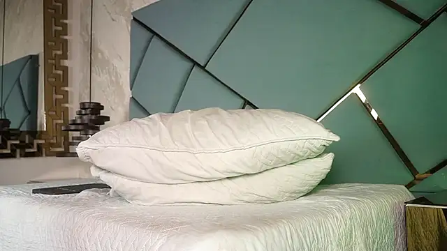 Chat +18 de marcela_rojas ao vivo