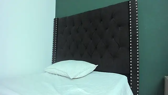 XXX chat uživo modela lilith_davis