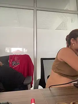 Emily_Harpeer লাইভ XXX চ্যাট