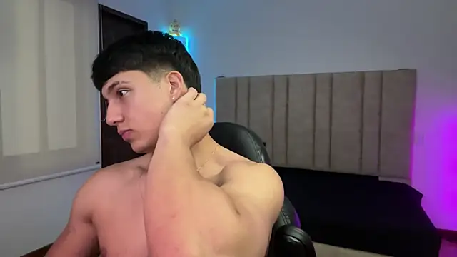 CHRIS_MORGAN1: вебкам-шоу