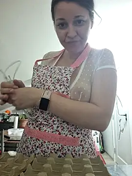 XXX chat uživo modela SweetMaddy888