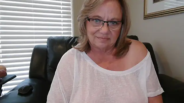 BustyAnnie Live XXX-Chat