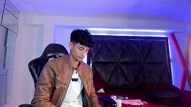 Webkamerová show MaxiimoRomano_