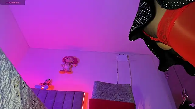 Chat +18 de hot_Dariana_pantyhose ao vivo