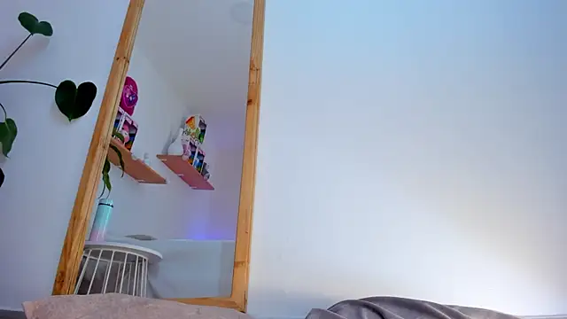 RoxanneMorguet_'s Live XXX Chat