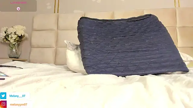 Chat +18 de Melany__08 ao vivo