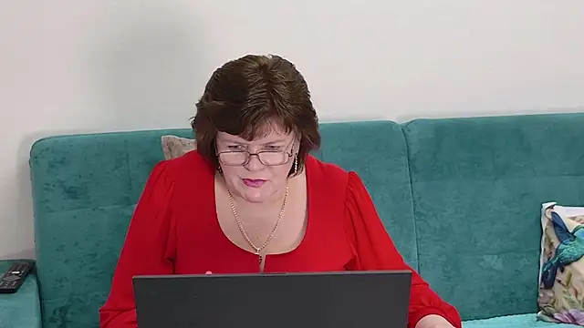 Sandra_Sunrise – Naživo XXX chat