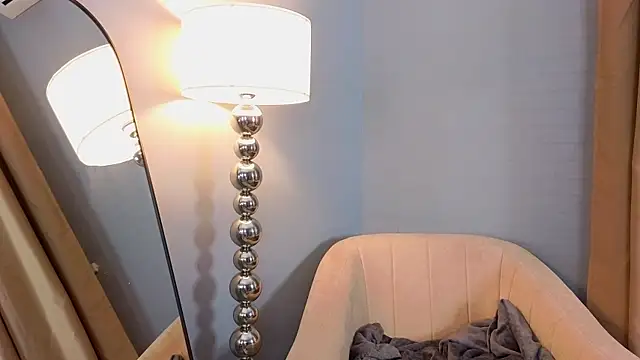 KimiFivePlus – Naživo XXX chat