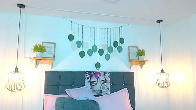 Emma_hassani's Live XXX Chat