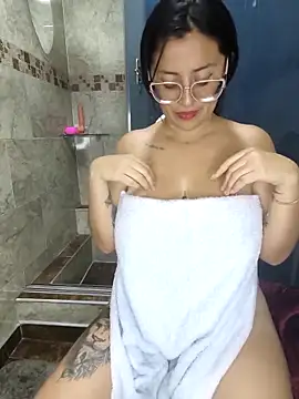 Sophie-Hot-'s Live XXX Chat