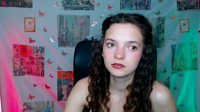 Chat +18 de _SusieSu_ ao vivo