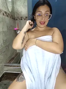 Sophie-Hot- Show in webcam