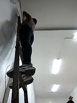 MaskedLatinaX's Live XXX Chat