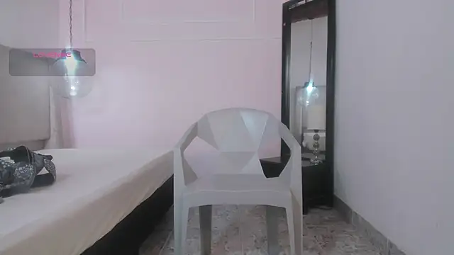 Chat +18 de Izelevans ao vivo