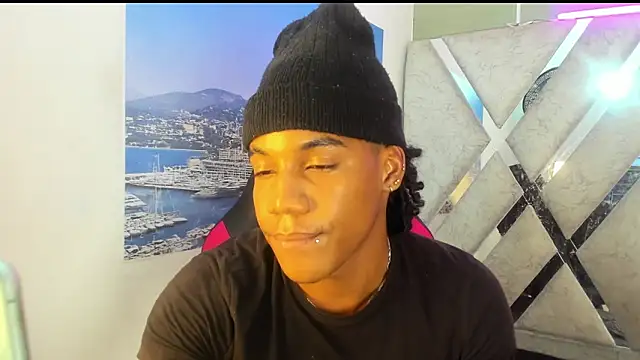 axel_silva4 Show in webcam