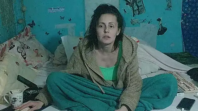 brighteyes77 élő XXX-chatje