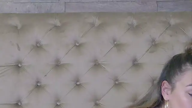 Chat +18 de AvaCherry ao vivo