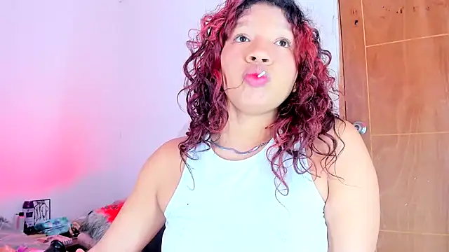 Emily_Coper18 现场XXX聊天