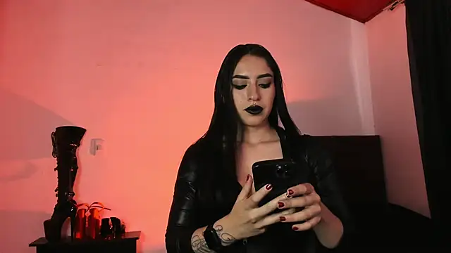 Chat XXX en directo de MistressVenena