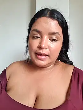 Albanis1 Adlı Modelin Canlı XXX Sohbeti